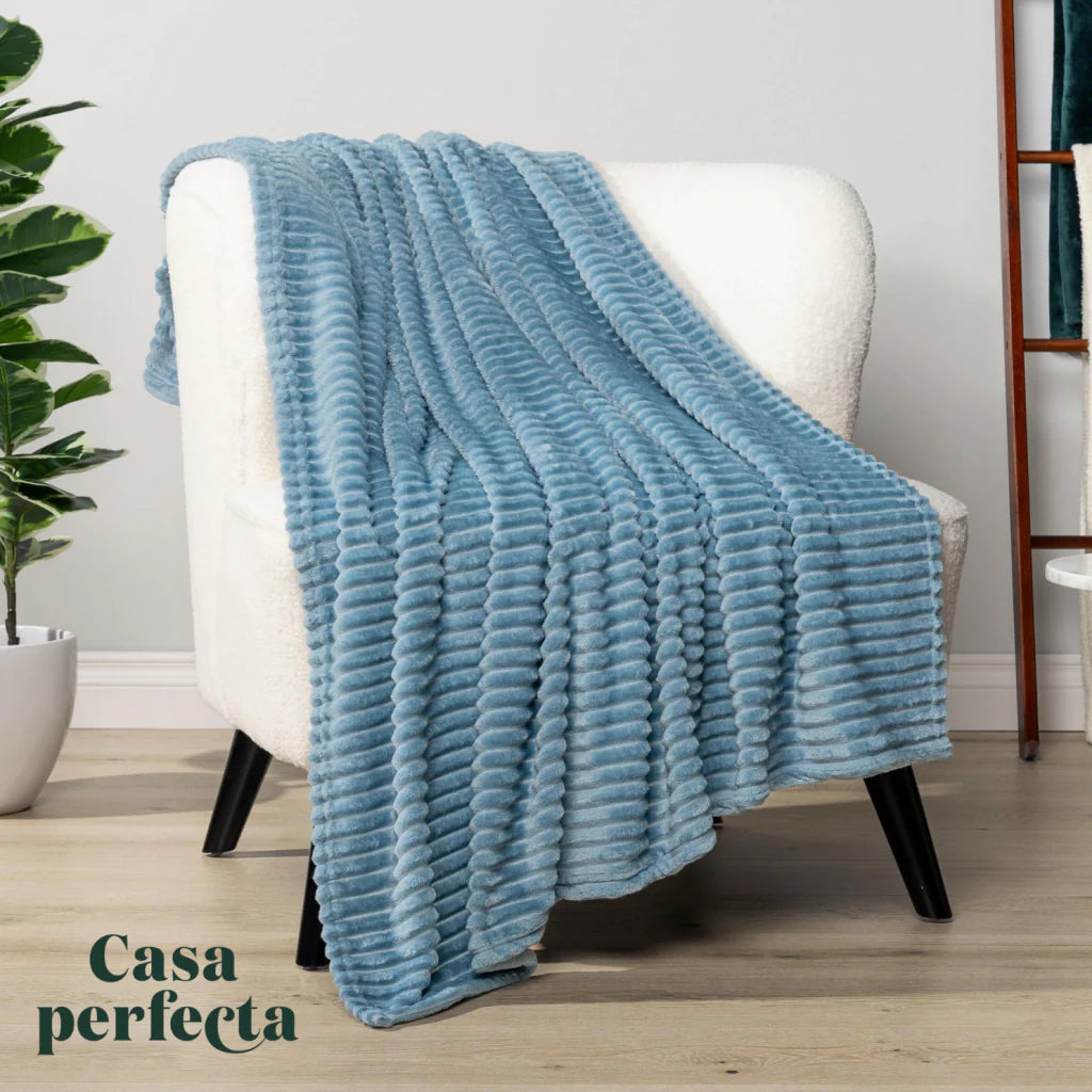 Cloud Design Classic Winter Blanket | Extra Soft